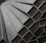 Труба 30х20х1.8 профильная Труба 30х20х1.8 профильная