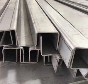 Швелер 240 * 60 * 3 * 2500 мм Швелер 240 * 60 * 3 * 2500 мм