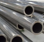 Труба 140 х 28 бесшовная г/д